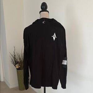 NWT medium Skechers shirt long sleeves 646
